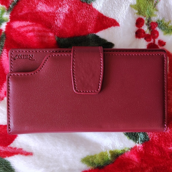 Reiko Leather Wallet Case for iPhone 7 ( Red ) - Picture 4 of 7